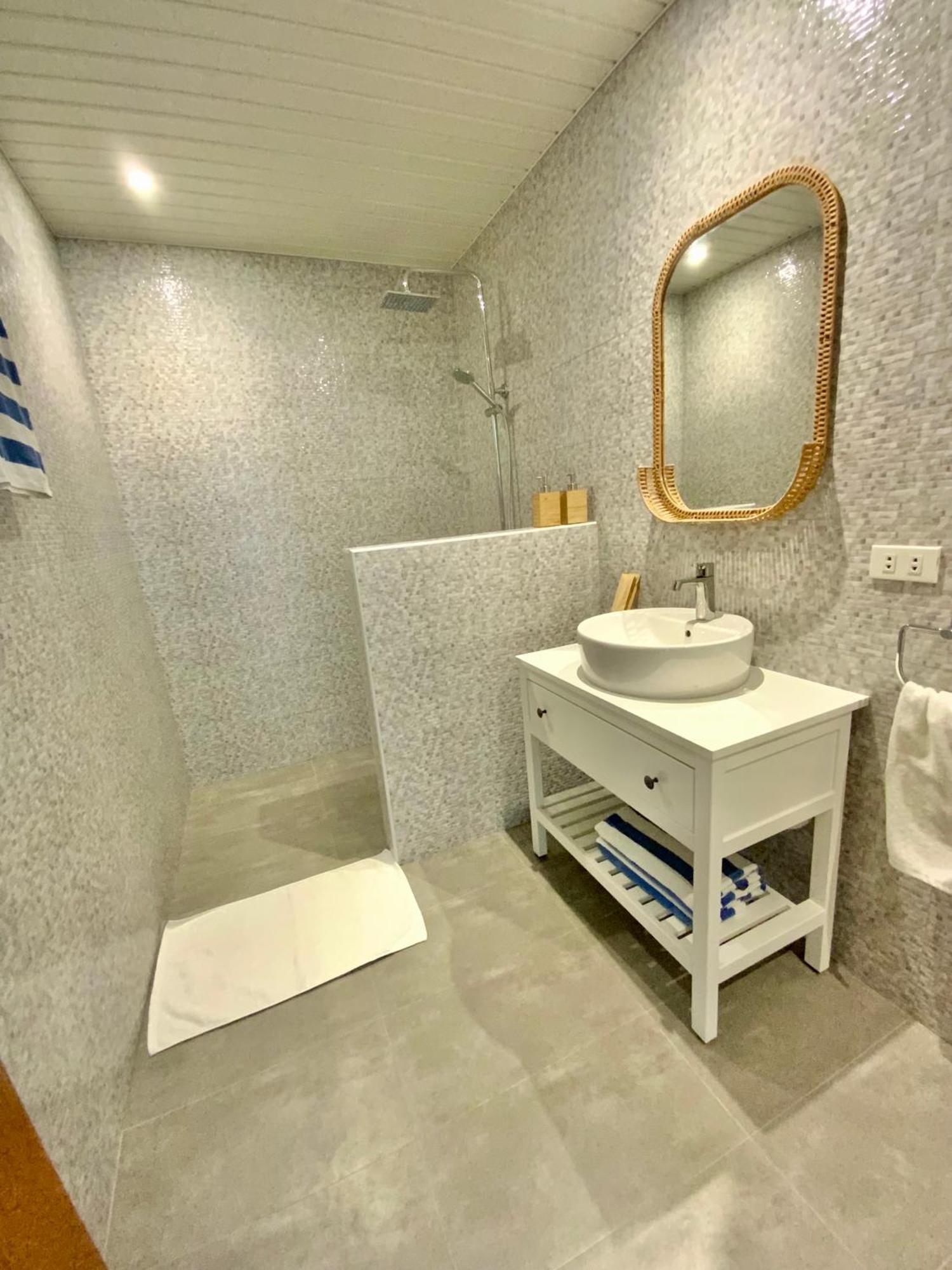Tuburan Cove Beach Resort Buruanga Экстерьер фото